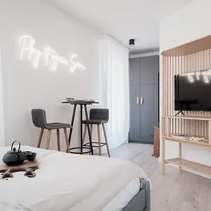  Apartament Homewell Game And Movie